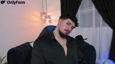 Snapshot of maximo_rodriguez chatting on 03/09/25, 01:46 Maximo online show from 03/09/25, 01:46