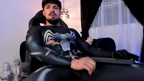 Maximo online show from 10/04/25, 05:27