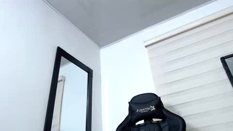 Snapshot of maximo_sebastian chatting on 02/20/25, 02:07 Maximo Sebastian online show from 02/20/25, 02:07