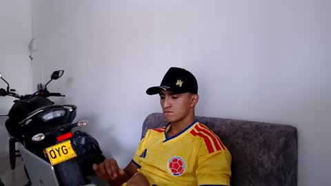 Maximo Sebastian online show from 06/23/26, 09:46
