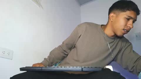 Maximo Aron Vega online show from 03/11/26, 07:53