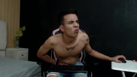 MaximoGray online show from 01/17/26, 08:23