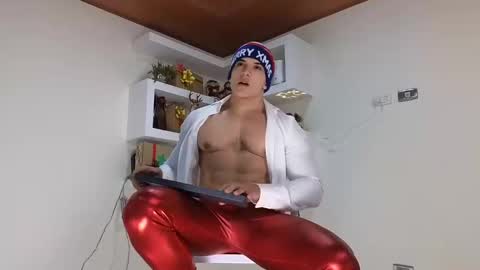 Sebastian online show from 12/25/24, 01:20