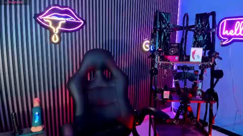 MAXIMO online show from 07/08/26, 03:44