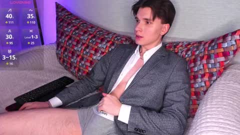 Max online show from 01/24/25, 02:41