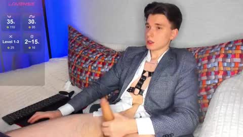 Max online show from 02/22/25, 10:31