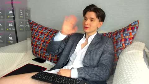 Max online show from 02/25/25, 09:20