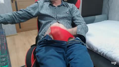 maximus3334 online show from 03/11/26, 10:05