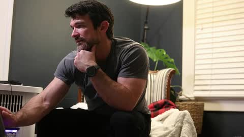 Snapshot of maximus_787 chatting on 12/16/25, 02:16 Maximus7871 online show from 12/16/25, 02:16