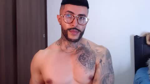 Independent Model online show from 01/14/25, 04:57