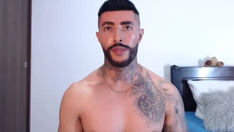 Independent Model online show from 02/04/25, 05:53