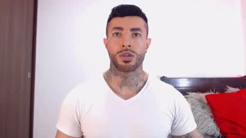 Independent Model online show from 03/04/26, 02:50