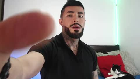 Independent Model online show from 04/10/26, 04:06