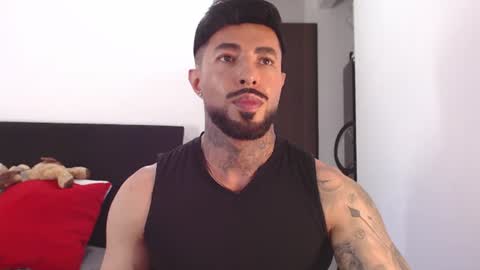 Snapshot of maximus_golden chatting on 06/13/26, 03:37 Independent Model online show from 06/13/26, 03:37