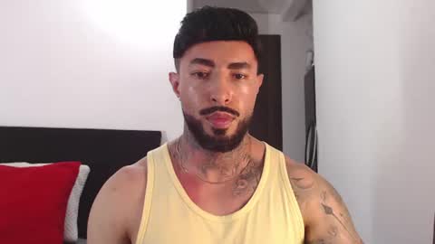 Snapshot of maximus_golden chatting on 06/18/26, 04:57 Independent Model online show from 06/18/26, 04:57