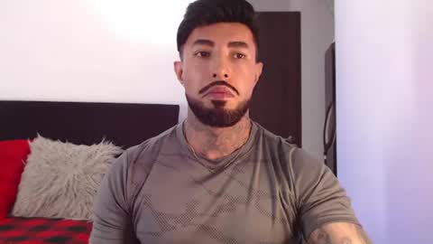 Snapshot of maximus_golden chatting on 06/22/26, 02:35 Independent Model online show from 06/22/26, 02:35
