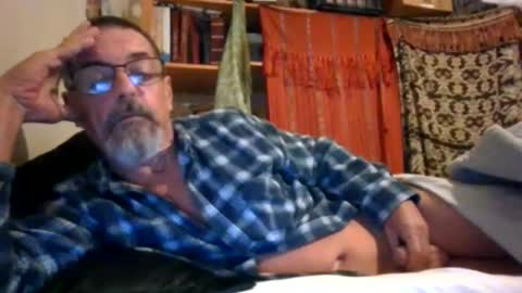 Max online show from 04/17/26, 02:09