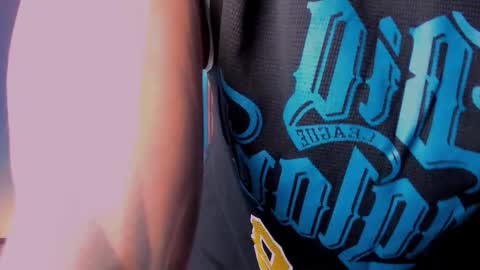 Maximus Clark online show from 10/22/25, 12:11