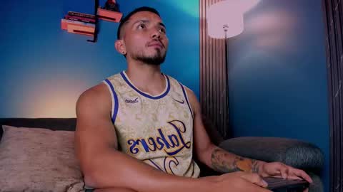 Maximus Clark online show from 10/27/25, 01:09