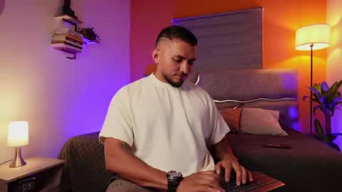 Maximus Clark online show from 06/13/26, 02:31
