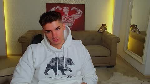 MaxKaiden online show from 09/19/25, 04:47