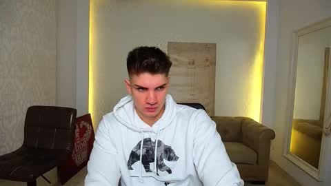 MaxKaiden online show from 10/16/25, 04:57