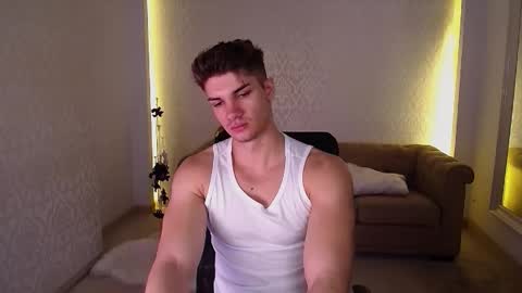 MaxKaiden online show from 11/25/25, 05:51