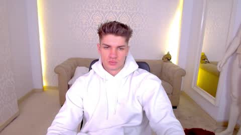 MaxKaiden online show from 04/11/26, 09:13