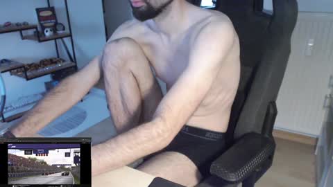 maxp0wer21 online show from 12/28/24, 10:03