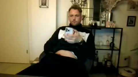maxirodrig online show from 02/01/25, 06:51