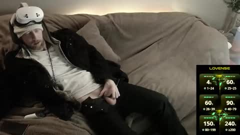 MaxRouger online show from 12/15/25, 09:19