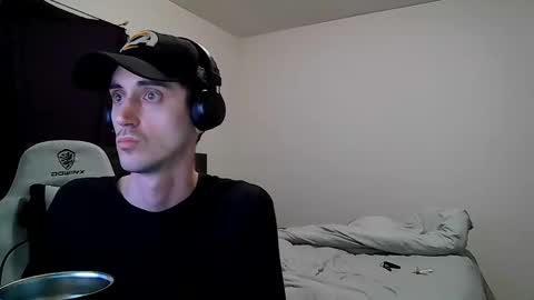 Snapshot of maxryderr chatting on 09/14/25, 12:43 Max Ryder online show from 09/14/25, 12:43