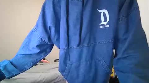 Snapshot of maxryderr chatting on 11/21/25, 05:50 Max Ryder online show from 11/21/25, 05:50