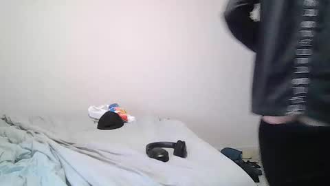 Snapshot of maxryderr chatting on 11/24/25, 07:08 Max Ryder online show from 11/24/25, 07:08