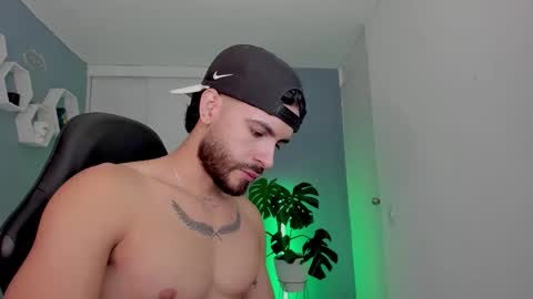 Maxi online show from 02/15/26, 01:24