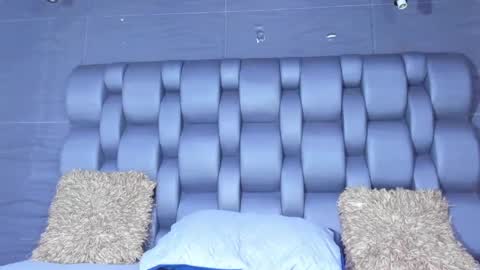 maxvolturi_ online show from 05/23/26, 11:31