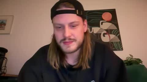 Snapshot of maxwatts95 chatting on 01/13/26, 12:49 Max Watts online show from 01/13/26, 12:49