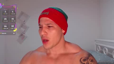 Snapshot of maxwel949813 chatting on 12/21/25, 05:36 Max online show from 12/21/25, 05:36