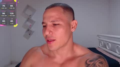 Snapshot of maxwel949813 chatting on 02/02/26, 04:11 Max online show from 02/02/26, 04:11