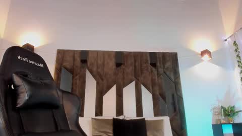 MAX online show from 02/13/25, 10:12