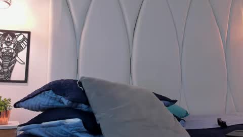 MAX online show from 03/04/25, 02:06