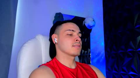 MAX online show from 01/12/26, 08:47