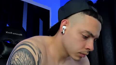MAX online show from 07/28/26, 08:34