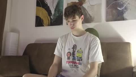 Snapshot of maxwellchik chatting on 10/30/25, 04:08 maxwellchik online show from 10/30/25, 04:08