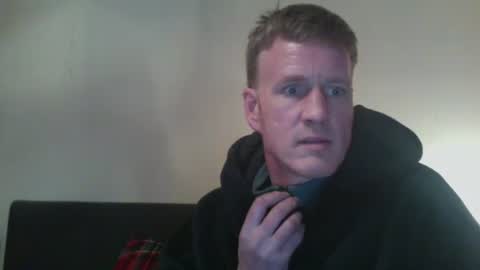 maxwilly7803039708 online show from 03/31/26, 04:02