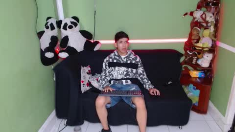 maxx_dick online show from 12/01/25, 06:02