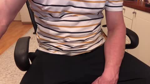 Max online show from 01/07/25, 05:43