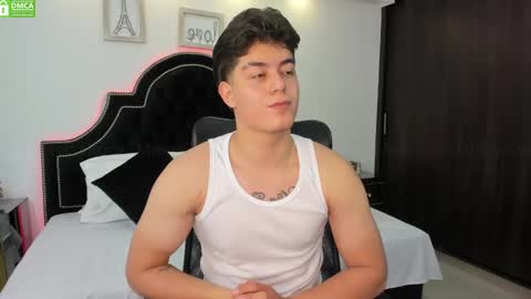 Snapshot of maxxicruz chatting on 01/11/25, 08:21 Maxxi online show from 01/11/25, 08:21