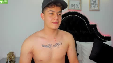 Snapshot of maxxicruz chatting on 02/08/25, 10:29 Maxxi online show from 02/08/25, 10:29