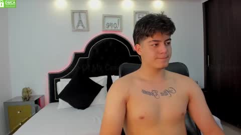 Snapshot of maxxicruz chatting on 02/28/25, 10:17 Maxxi online show from 02/28/25, 10:17